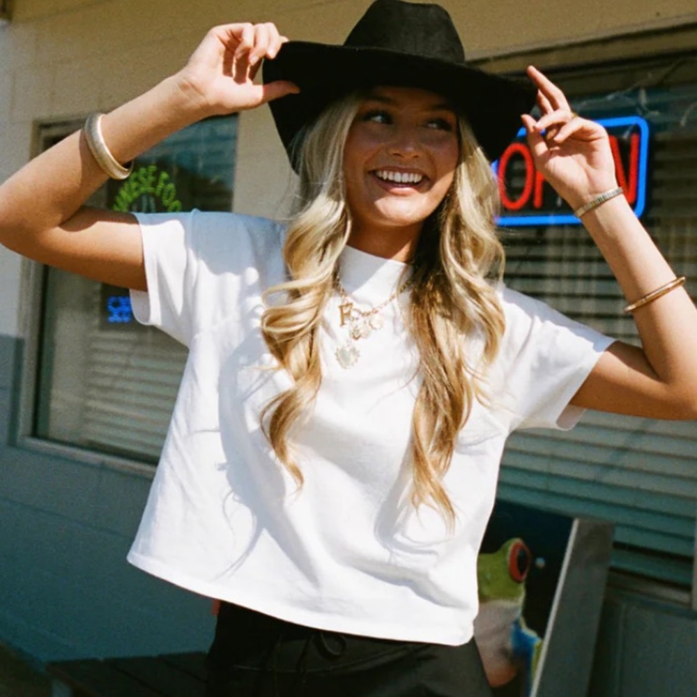 Sierra Madre Size Large Never Worn White Mock Neck Tee